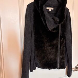 LOFT Woman’s Faux Fur Zipper Sweater Size XL Mob Wife Tuscan Mom Gray Black